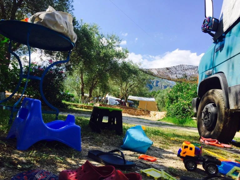 Traveling in a van with young kids: my essentials